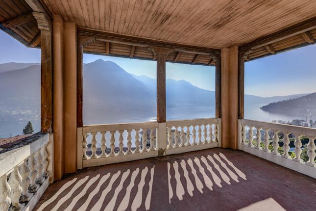 Villa for sale in Moltrasio, Como, Lombardia, Italy