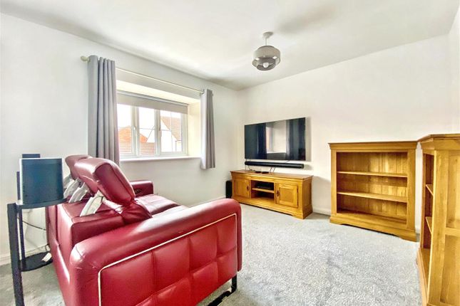 2, Catherine Place, Gloucester photo 2