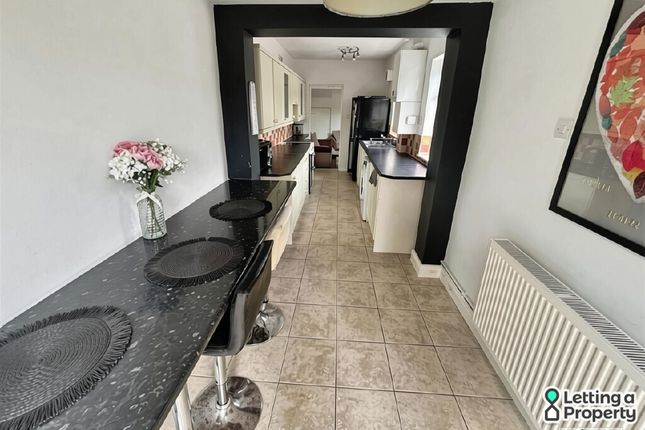 282, Aldermans Green Road, Coventry photo 3
