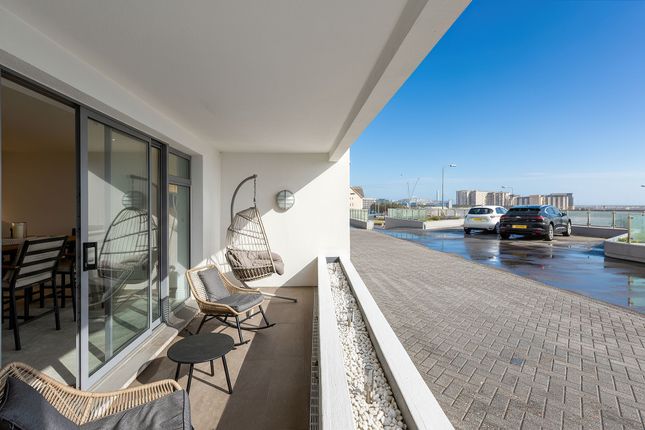 9 West Park Apts La Route De St. Aubin, St. Helier, Jersey photo 3