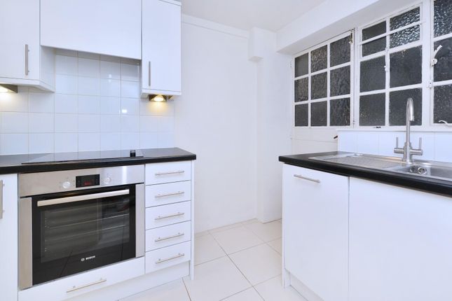 Flat 24, Pelham Court, Fulham Road, London photo 4