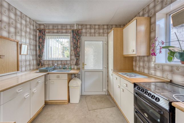 17, Church Close, Stafford photo 3