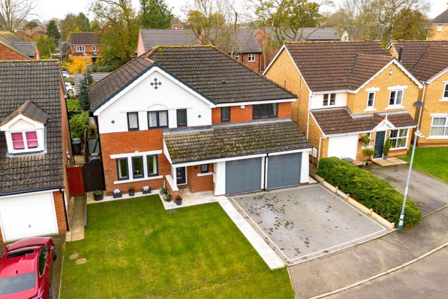 Thumbnail Detached house for sale in Snowdrop Close, Bedworth, Warwickshire