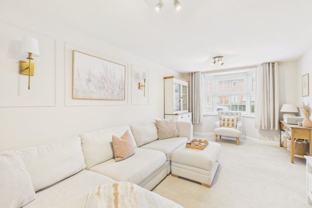 33 Bilson Crescent, Hessle, East Riding Of Yorkshire photo 3