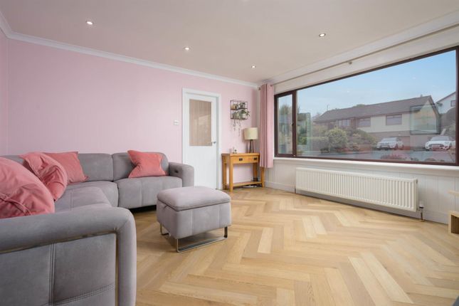 Milton Crescent, Auchterarder photo 3