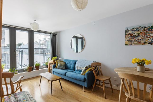 Thumbnail Flat for sale in Hardwicks Square, Wandsworth Park