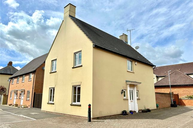 Thumbnail Detached house for sale in Kingswood, Wroughton, Swindon