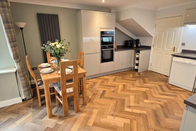 19, Burleigh Rise, Newark photo 2