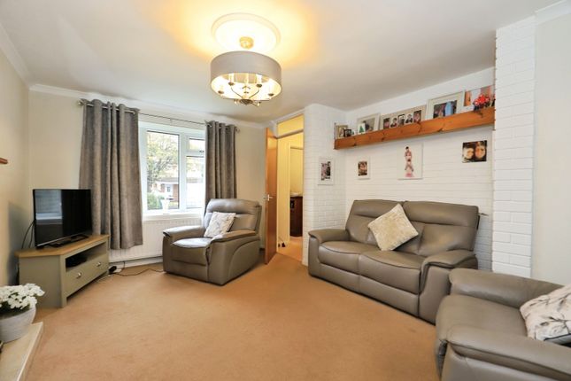 Offas Drive, Staffordshire photo 2