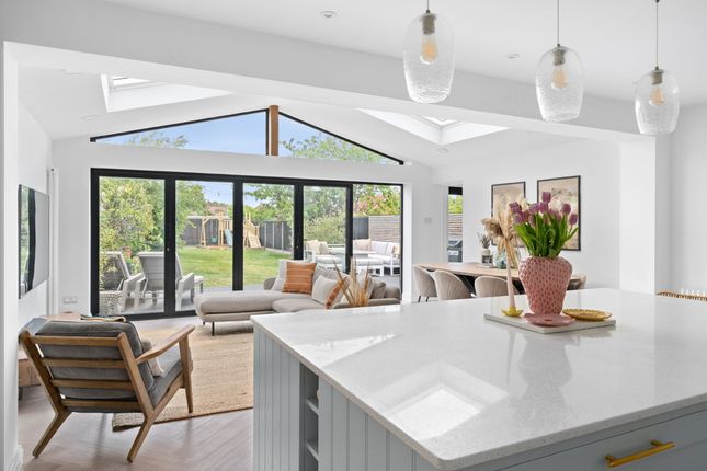 2 Amesbury Road, Epping photo 2