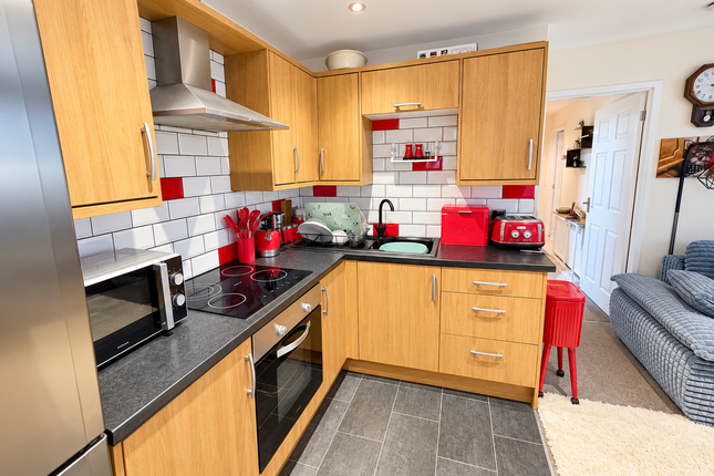 Beaulieu Drive, Yeovil photo 4