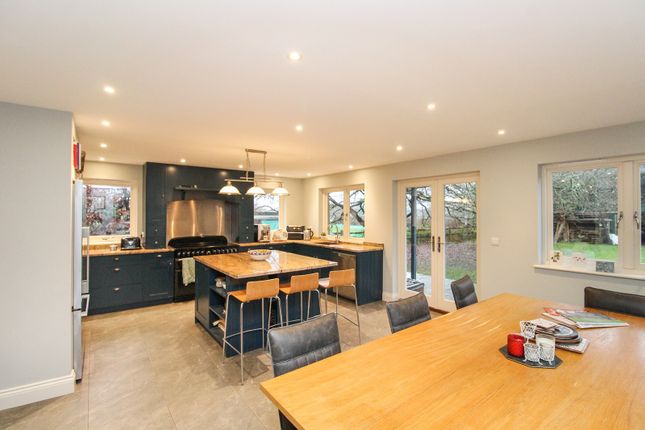 63c, Horsham Road, Crawley photo 4