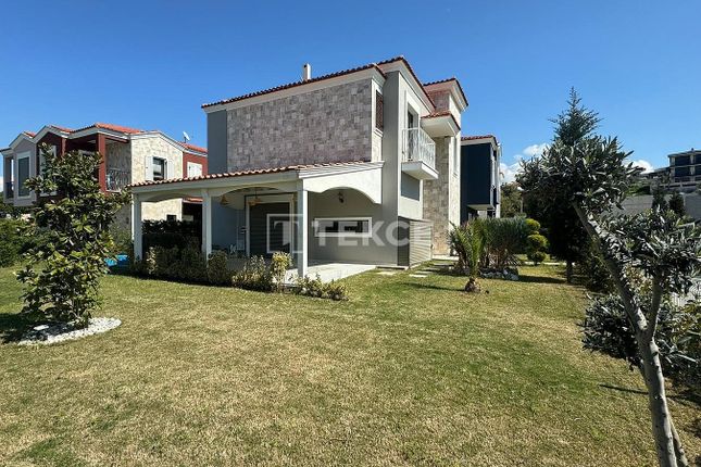 Semi-detached house for sale in Karaova, Kuşadası, Aydın, Türkiye