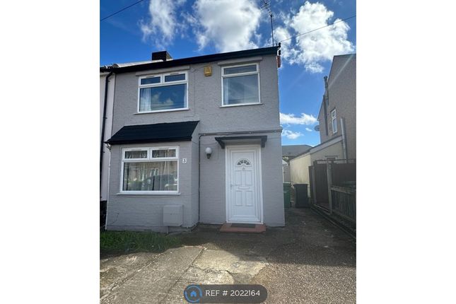 Thumbnail Semi-detached house to rent in Fleetwood Road, Slough
