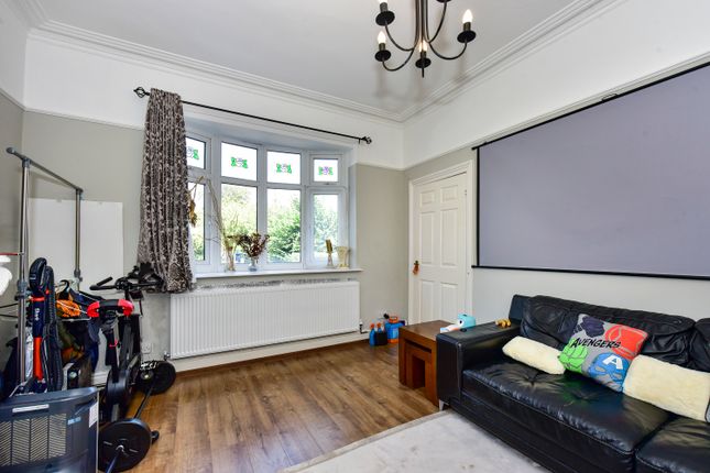 3, Holberry Close, Sheffield photo 4