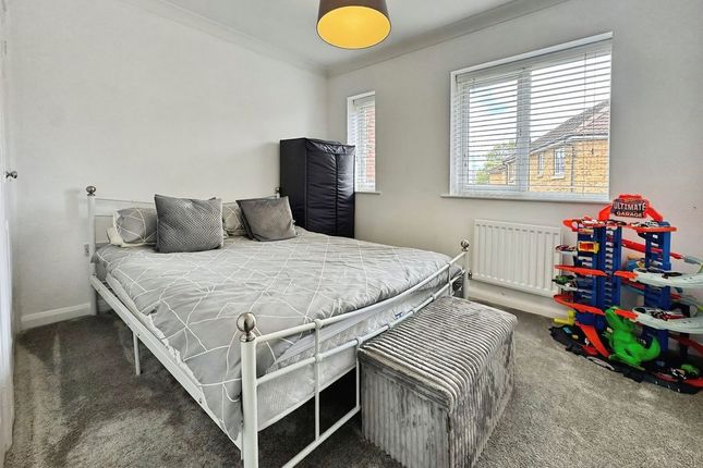 4, Fox Dene View, Ryton photo 5