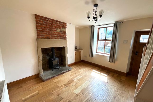 2 Arch Cottages, Market Place, Matlock photo 3