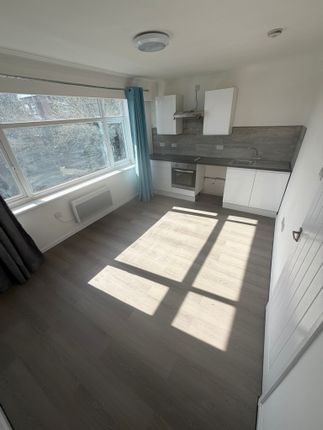 91, Baguley Crescent, Manchester photo 4