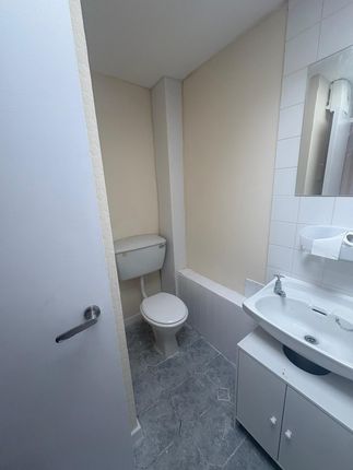 Flat 1, Uttoxeter photo 4