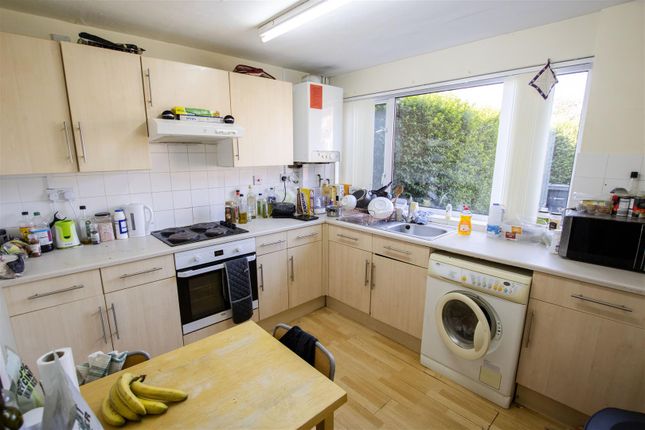 5, Herons Way, Birmingham photo 4