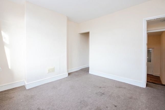 Huthwaite Road, Nottinghamshire photo 4