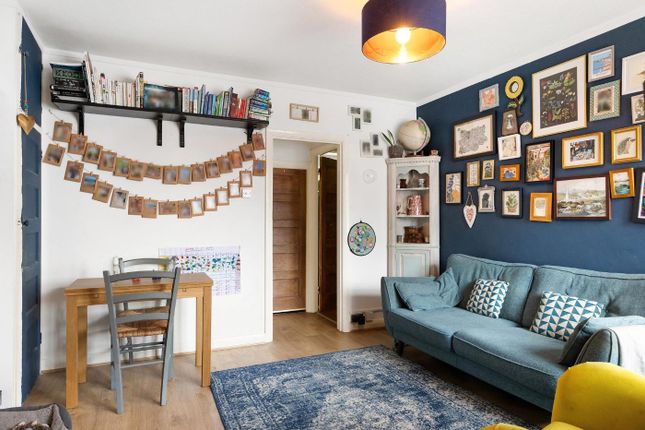 Flat for sale in Maberley Road, London