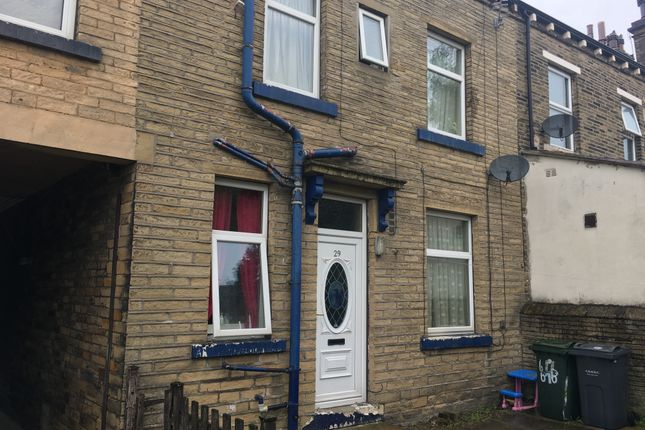 Terraced house to rent in Clement St, Bradford