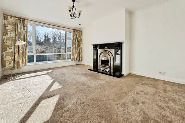 9, Holburn Gardens, Ryton photo 2