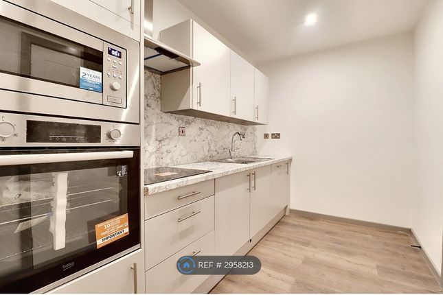 Flat, Southchurch Road, Southend-On-Sea photo 2