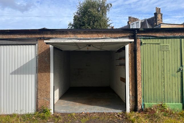 Studio parking on Colinton Road, Colinton, Edinburgh, EH14 1AH, Edinburgh, £265/mo