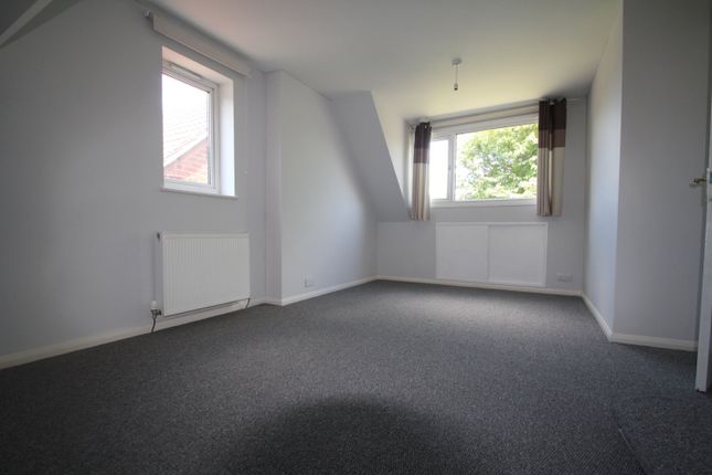 18, Brecon Close, Gloucester photo 3