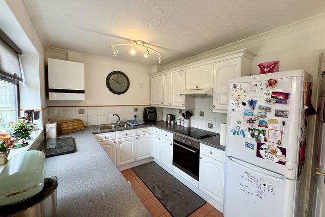 9, The Martins, Chepstow photo 4