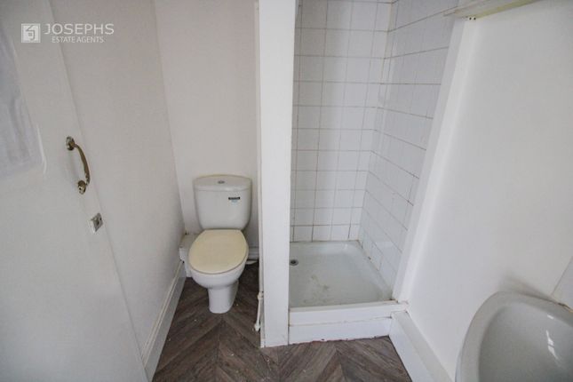 35, Bromwich Street, Bolton photo 2