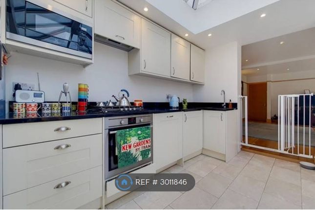 B Mortlake Road, Kew, Richmond photo 4