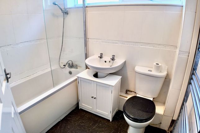 90 Toronto Close, Blackwood photo 4