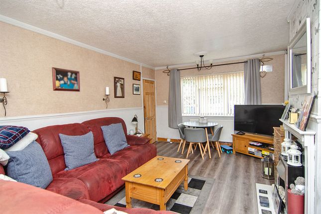 39, Silver Birch Road, Cannock photo 4