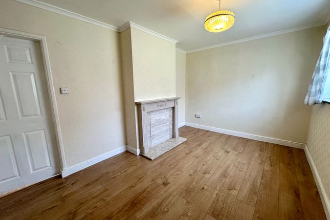 17, Buildwas Close, Bloxwich photo 4