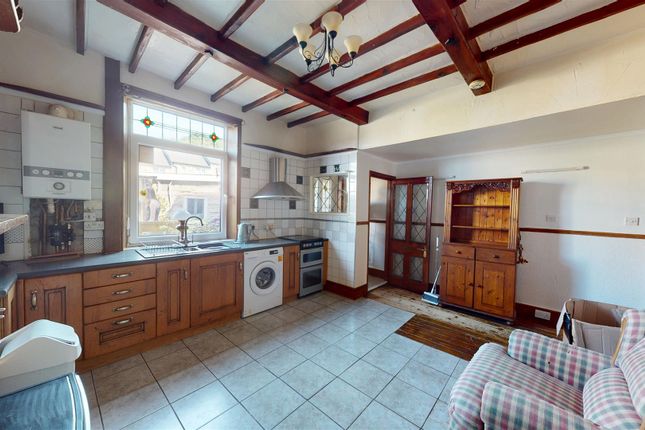 63, Carr Lane, Shipley photo 2