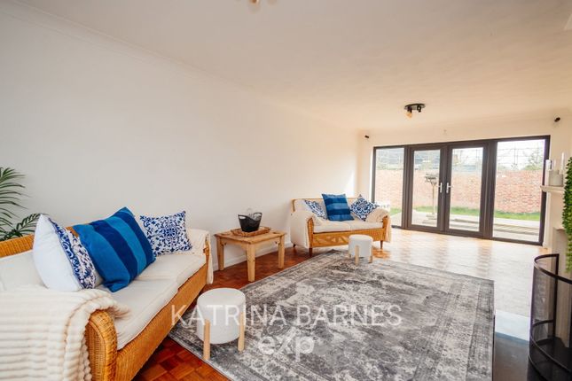 Abode, Broads Green, Chelmsford photo 3