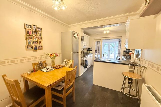 97, Leighton Road, Wing photo 2