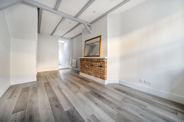 35 Oak Lane, Windsor photo 3