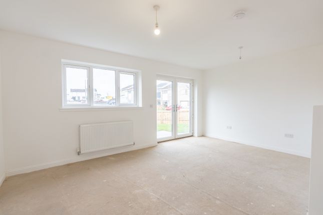 45 St Leonards Walk, Carnbroe, Coatbridge photo 2