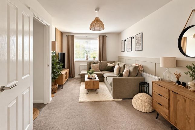 28, Whatling Way, Dursley photo 4