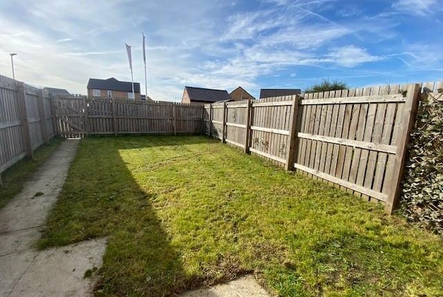 40, Pickhills Grove, ROTHERHAM photo 2