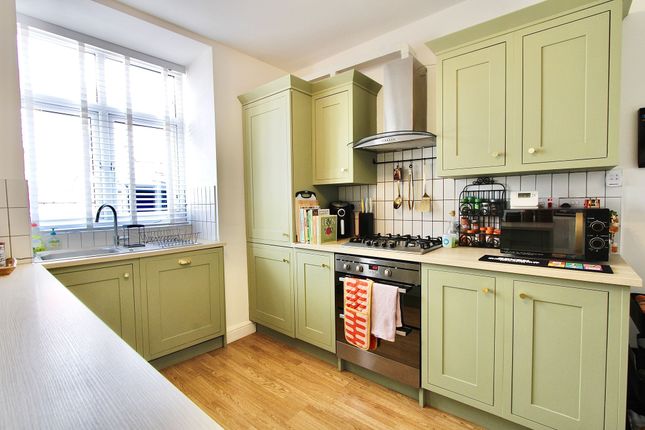 26 Cromer Avenue, Bolton photo 2