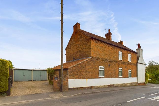 Thumbnail Cottage for sale in Lambley Road, Lowdham, Nottingham