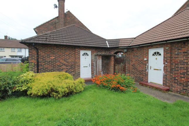 1-bed house on Knebworth Path, Borehamwood, £1,500/mo