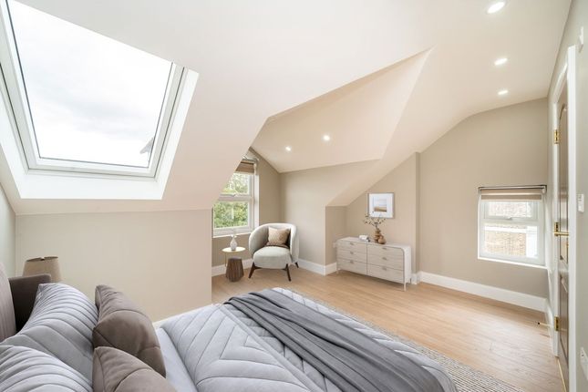 109d, Victoria Way, London photo 4