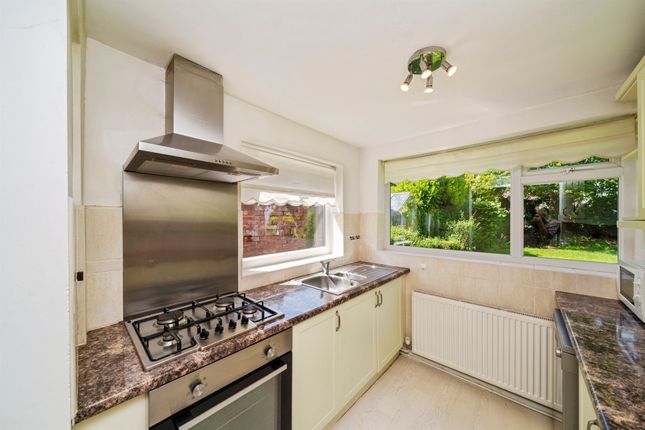 20, Bentfield Gardens, Wirral photo 4