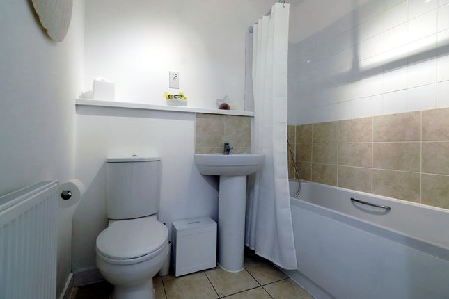 Flat for sale in Jefferson Place, Bromley